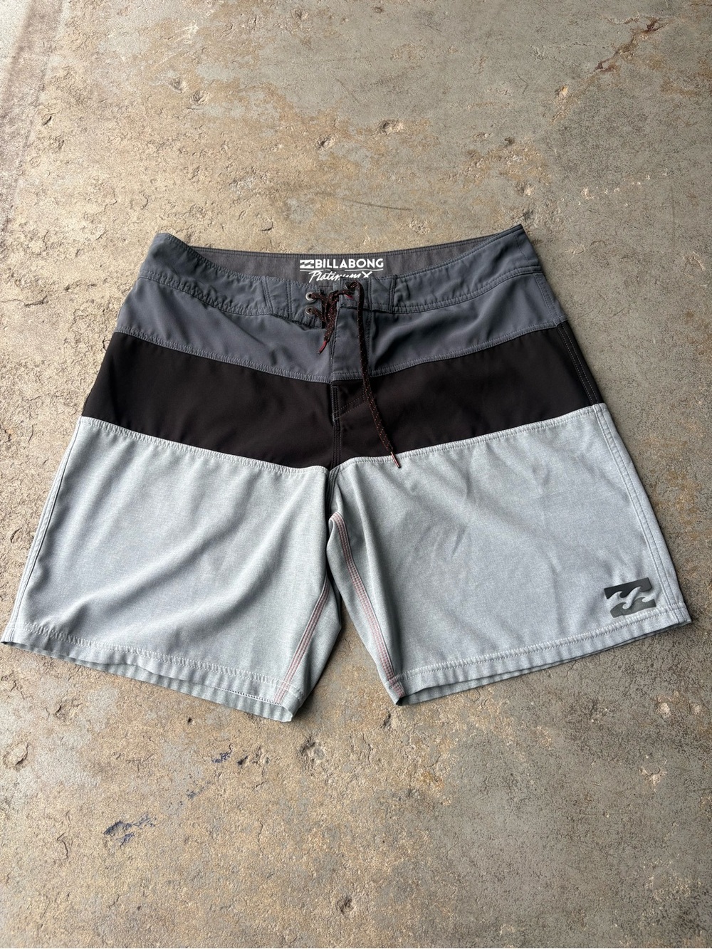 Billabong Platinum X Men’s Gray and Black Colorblock Swim Trunks